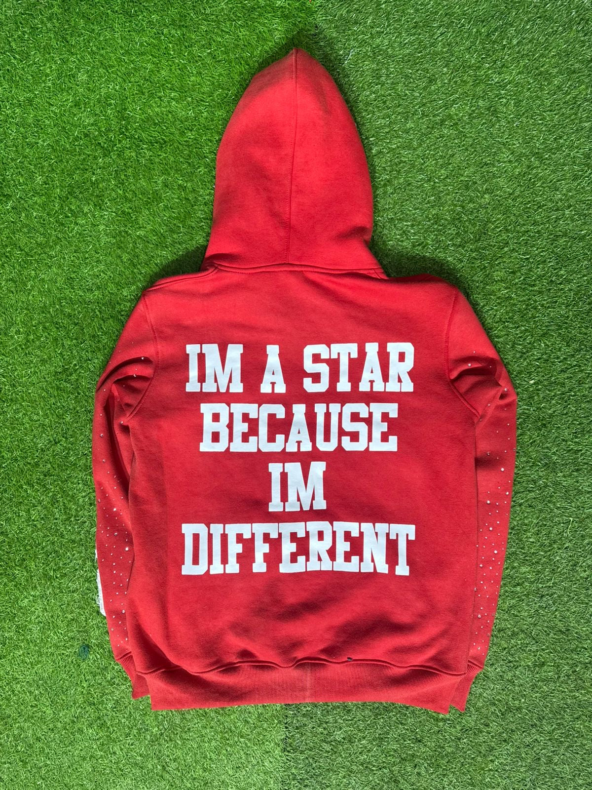Different ☆