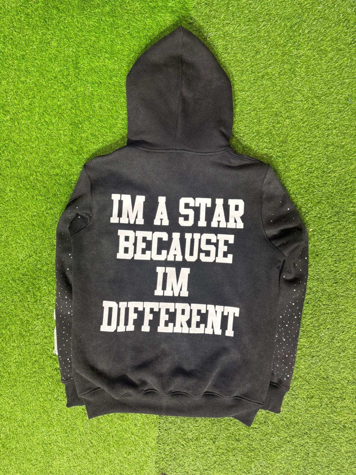 Different ☆
